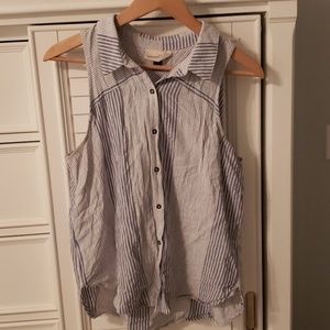 Universal Threads denim color button up